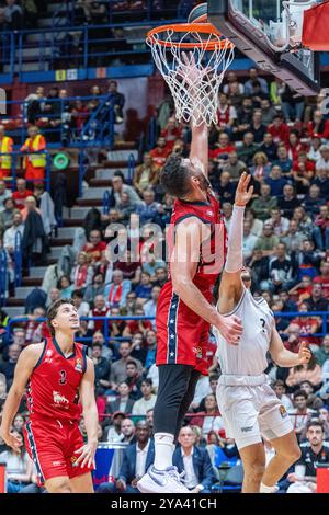 - EA7 Emporio Armani Milano vs Paris Basketball - EuroLeague Korb 2024-2025 - Mailand 11 oktober 2024 Credit: Kines Milano/Alamy Live News Stockfoto