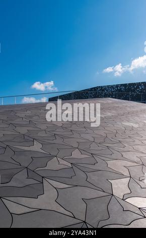 Paris, Frankreich - 10 12 2024 : die Philharmonie de Paris Stockfoto