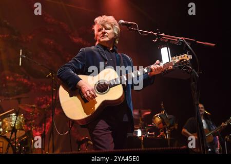 UK. Oktober 2024. LONDON, ENGLAND - 11. OKTOBER: Neil Finn von Crowded House tritt am 11. Oktober 2024 in der O2 Arena in Greenwich auf. CAP/MAR © MAR/Capital Pictures Credit: Capital Pictures/Alamy Live News Stockfoto