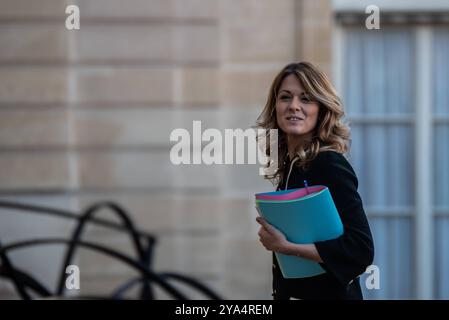 FRANKREICH-POLITIK-REGIERUNG-ELYSEE Maud Bregeon, Minister des Ministerpräsidenten und Regierungssprecher im Elysee-Palast für den Ministerrat. In Paris, 10. Oktober 2024. PARIS ILE-DE-FRANCE FRANKREICH URHEBERRECHT: XANDREAXSAVORANIXNERIX FRANCE-POLITICS-GOVERNMENT-ELYSE ASAVORANINERI-2 Stockfoto