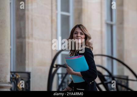 FRANKREICH-POLITIK-REGIERUNG-ELYSEE Maud Bregeon, Minister des Ministerpräsidenten und Regierungssprecher im Elysee-Palast für den Ministerrat. In Paris, 10. Oktober 2024. PARIS ILE-DE-FRANCE FRANKREICH URHEBERRECHT: XANDREAXSAVORANIXNERIX FRANCE-POLITICS-GOVERNMENT-ELYSE ASAVORANINERI-5 Stockfoto