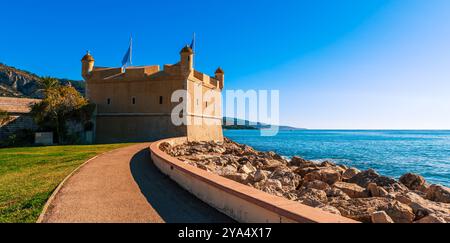 Die Bastion wurde 1636–1639 in Menton in den Alpes Maritimes in der Provence Alpes Côte d’Azur errichtet Stockfoto