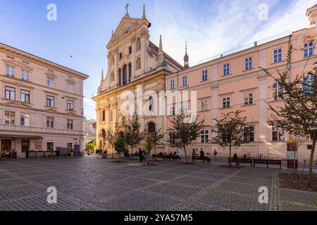 Lemberg, Ukraine - 2. Oktober 2024: Garnisonkirche der Heiligen Peter und Paul in Lemberg (Jesuitenkirche) Stockfoto