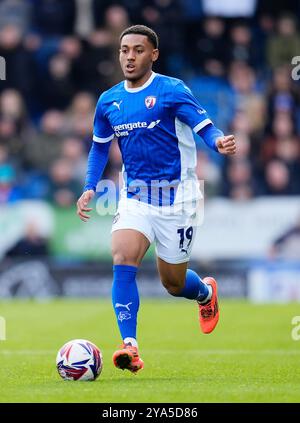 Lewis Gordon von Chesterfield während des Spiels der Sky Bet League Two im SMH Group Stadium in Chesterfield. Bilddatum: Samstag, 12. Oktober 2024. Stockfoto