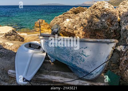 Halbinsel Peljesac, ruhige und friedliche Strände, leer, keine Touristen, Erholung außerhalb der Saison, kleine Stadt Trpanj Stockfoto