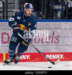 Chris DeSousa (EHC Red Bull Muenchen, #82). GER, EHC Red Bull Muenchen gegen Duesseldorfer EG, Eishockey, DEL, 8. Spieltag, Saison 2024/2025, 11.10.2024. Foto: Eibner-Pressefoto/Heike Feiner Stockfoto