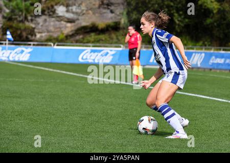 Zubieta, Spanien. Oktober 2024. Cecilia Marcos dribbelt den Ball. Quelle: Rubén Gil/Alamy Live News. Stockfoto