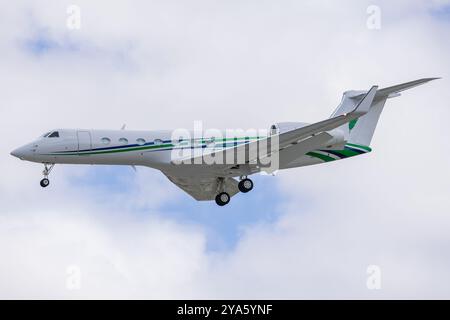 N50WH GULFSTREAM AEROSPACE Corp GV-SP (G550) im Besitz von WHITE WING HOLDINGS LLC Landung bei Palm Springs (PSP/KPSP) Stockfoto