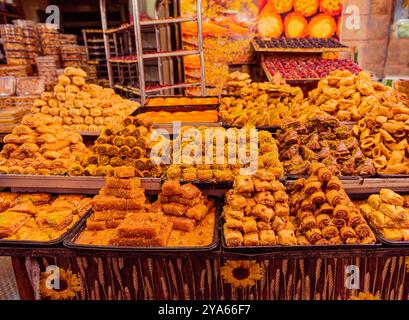 Gebäckstand, Mahane Yehuda Markt, Jerusalem, Israel, Naher Osten Stockfoto