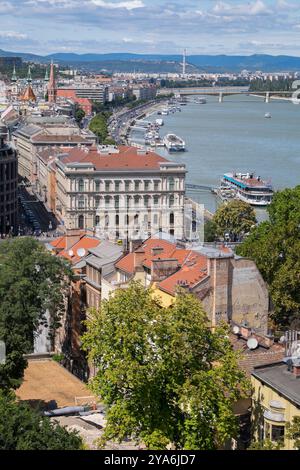 Blick auf die Stadt und die Donau in Budapest Stockfoto