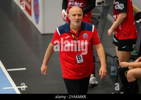 Bad Langensalza, Deutschland. Oktober 2024. Herbert Müller (Trainer, Thueringer HC) GER, Thueringer HC gegen Sport-Union Neckarsulm, 1. Handballbundesliga Frauen, 4. Spieltag, Spielzeit 2024/2025, 12.10.2024 Foto: Eibner-Pressefoto/Martin Herbst Credit: dpa/Alamy Live News Stockfoto