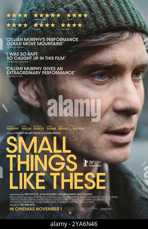 Small Things Like These (2024) von Tim Mielants mit Cillian Murphy, Emily Watson und Eileen Walsh. 1985 entdeckt der Kohlehändler Bill Furlong verstörende Geheimnisse in einem lokalen Kloster und konfrontiert die stille Komplizenschaft seiner irischen Stadt. US-Poster mit einem Blatt ***NUR FÜR REDAKTIONELLE ZWECKE***. Quelle: BFA/Lionsgate Stockfoto