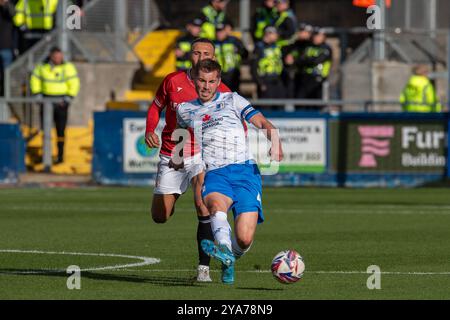 Barrow's Dean Campbell in Aktion während des Spiels der Sky Bet League 2 zwischen Barrow und Morecambe in der Holker Street, Barrow-in-Furness am Samstag, den 12. Oktober 2024. (Foto: Ian Allington | MI News) Credit: MI News & Sport /Alamy Live News Stockfoto