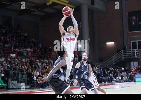 #4 Ross Colbey (Pallacanestro Trieste) während des Bertram Derthona Tortona vs Pallacanestro Trieste, italienische Basketball Serie A Spiel in Casale Monferrato (AL), Italien, 12. Oktober 2024 Stockfoto