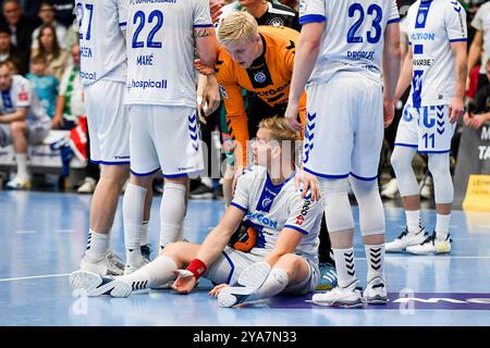 Goeppingen, Deutschland. Oktober 2024. Ellidi Vidarsson (VFL Gummersbach, #04), wurde gefoult, frisch auf Goeppingen vs. VFL Gummersbach, Handball, 1. Bundesliga, 6. Spieltag, 2024/2025, 12.10.24, Eibner-Pressefoto/Andreas Ulmer Credit: dpa/Alamy Live News Stockfoto