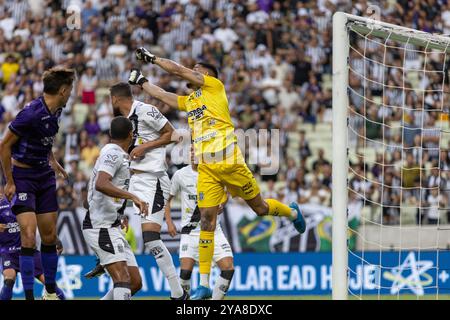 Fortaleza, Brasilien. Oktober 2024. CE - FORTALEZA - 10/12/2024 - BRASILIANISCHE B 2024, CEARA x PONTE PRETA - PONTE PRETA Torhüter im Spiel gegen Ceara im Stadion Arena Castelao für die brasilianische B 2024 Meisterschaft. Foto: Baggio Rodrigues/AGIF (Foto: Baggio Rodrigues/AGIF/SIPA USA) Credit: SIPA USA/Alamy Live News Stockfoto