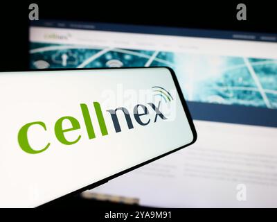 Deutschland. August 2024. In dieser Abbildung ist ein Smartphone mit dem Logo des spanischen Telekommunikationsunternehmens Cellnex Telecom SA vor der Website zu sehen. (Credit Image: © Timon Schneider/SOPA Images via ZUMA Press Wire) NUR REDAKTIONELLE VERWENDUNG! Nicht für kommerzielle ZWECKE! Stockfoto