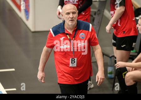 Bad Langensalza, Deutschland. Oktober 2024. Herbert Müller (Trainer, Thueringer HC) GER, Thueringer HC gegen Sport-Union Neckarsulm, 1. Handballbundesliga Frauen, 4. Spieltag, Spielzeit 2024/2025, Samstag, 12.10.2024, 18,00 Uhr Foto: Eibner-Pressefoto/Martin Herbst Credit: dpa/Alamy Live News Stockfoto