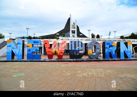 Blick vom Neugeborenen-Denkmal in Pristina, Kosovo. Stockfoto