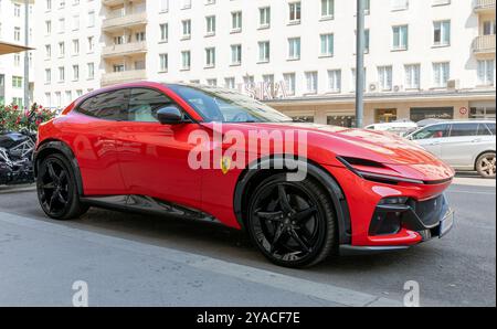 VIENNA, AUSTRIA - AUGUST 31, 2024: Ferrari Purosangue supercar parked in Vienna. Stockfoto