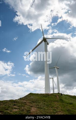 Widmills auf einem Berggipfel in Spanien Stockfoto