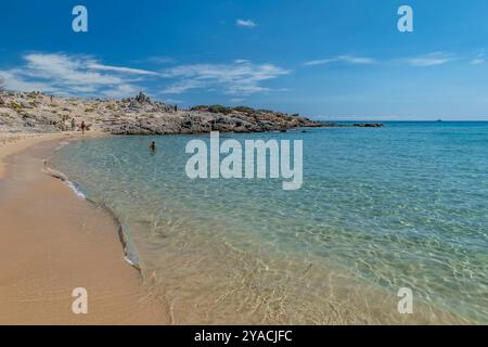 Ein Blick auf den Strand von Su Giudeu, Domus de Maria, Sardinien, Italien Stockfoto