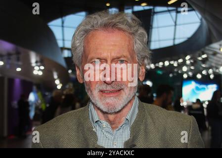 Bayerischer Sportpreis 2024 in der BMW Welt in München. Paul Breitner, ehemaliger deutscher Fußballspieler *** Bayerischer Sportpreis 2024 bei der BMW Welt in München Paul Breitner, ehemaliger deutscher Fußballspieler Stockfoto