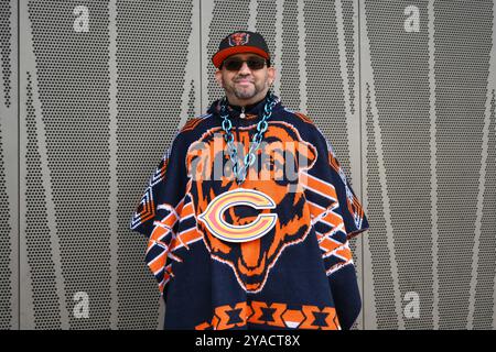 SChicago Bears-Fan kommt vor dem Spiel Chicago Bears gegen Jacksonville Jaguars in Woche 6 im Tottenham Hotspur Stadium, London, Großbritannien, 13. Oktober 2024 (Foto: Craig Thomas/News Images) Stockfoto