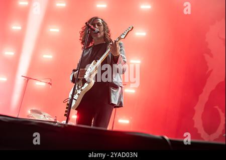 20 mil Personas acuden al concierto de Arde Bogotá, Viva Suecia y Nunatak en Zaragoza. Fiestas del Pilar. 11 Oktubre 2024. Espacio Zity. Stockfoto