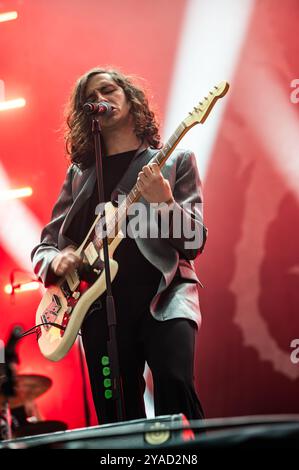 20 mil Personas acuden al concierto de Arde Bogotá, Viva Suecia y Nunatak en Zaragoza. Fiestas del Pilar. 11 Oktubre 2024. Espacio Zity. Stockfoto