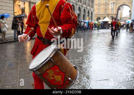 Mittelalterlicher traditioneller Karneval in der italienischen Stadt Florenz. Stockfoto