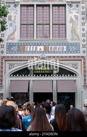 Fassade von Livraria Lello, Buchhandlung, Porto Portugal Stockfoto