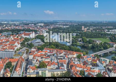 Ausblick auf die Industrie- und Hochschulstadt Ingolstadt in Oberbayern die bayerische Großstadt Ingolstadt an der Donau im Luftbild Ingolstadt Kunett Stockfoto