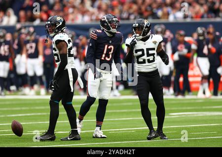 Tottenham Hotspur Stadium, London, Großbritannien. Oktober 2024. NFL UK Football, Jacksonville Jaguars gegen Chicago Bears; Chicago Bears Wide Receiver Keenan Allen (13) feiert einen 1st Down Credit: Action Plus Sports/Alamy Live News Stockfoto