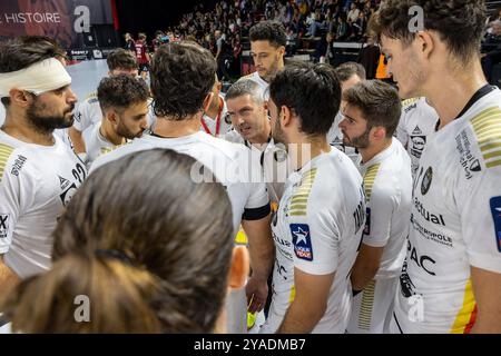 (C) Denis TRASFI / MAXPPP - à Ivry sur seine au Stade Auguste-Delaune le 27-09-2024 - Handball Liqui Moly Starligue / Union Sportive d'Ivry Handball V Stockfoto