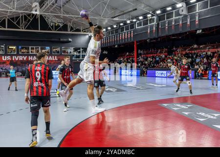 (C) Denis TRASFI / MAXPPP - à Ivry sur seine au Stade Auguste-Delaune le 27-09-2024 - Handball Liqui Moly Starligue / Union Sportive d'Ivry Handball V Stockfoto