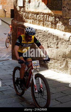 Radrennen in Montefiascone, Provinz Viterbo, Region Latium, Italien. Oktober 2024 Stockfoto