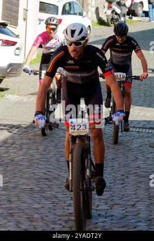 Radrennen in Montefiascone, Provinz Viterbo, Region Latium, Italien. Oktober 2024 Stockfoto