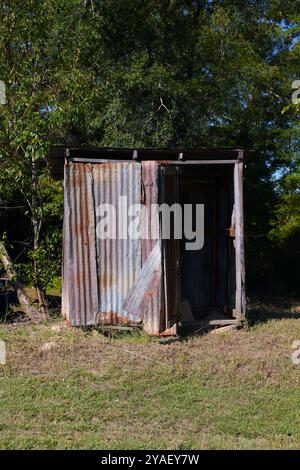 Lagergebäude auf einem verlassenen Baumwollgin-Standort. Stockfoto