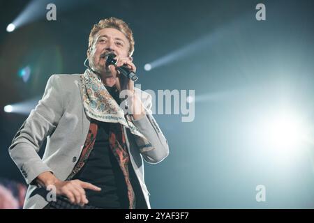 Madrid, Spanien. Januar 2022. Sänger Manolo García tritt während des Tourkonzerns im Wizcenter in Madrid auf 13. Oktober 2024 Spanien Credit: SIPA USA/Alamy Live News Stockfoto