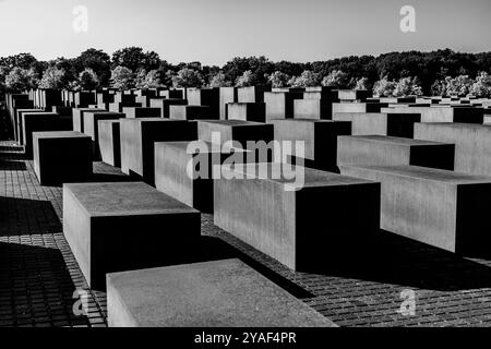 Das Denkmal für die ermordeten Juden Europas, auch Holocaust-mahnmal genannt, ist ein Mahnmal in Berlin für die jüdischen Opfer des Holocaust. Stockfoto