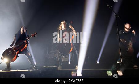 Apocalyptica, Konzert in der Columbiahalle, Berlin, 13.10.2024 Perttu Kivilaakso, Eicca Toppinen und Paavo Lötjönen von Apocalyptica live auf Plays Metallica Vol.2 Tour 2024 in der Berliner Columbiahalle am 13.10.2024 Berlin Columbiahalle 2024 Berlin 2024 2024 Stockfoto