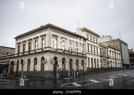 BALLARAT, AUSTRALIEN, 8. April 2023: Die ikonische Architektur der viktorianischen Landstadt Ballarat an einem stürmischen Herbstmorgen Stockfoto