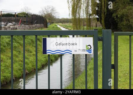 Sittard, Limburg, Niederlande, 04 08 2022, Straßenschild des Geleenbeek, Europa Stockfoto