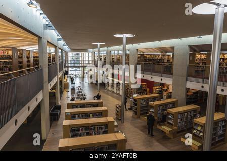 Ostend, Westflandern, Belgien 10 26 2019 Innenarchitektur der öffentlichen Bibliothek Kris Lambert Stockfoto