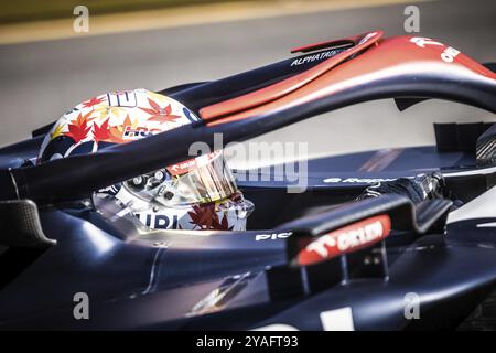 MELBOURNE, AUSTRALIEN, 2. APRIL: Yuki Tsunoda aus Japan fährt die Scuderia AlphaTauri AT04 am Renntag während des Großen Preises von Australien 2023 in Albert P Stockfoto