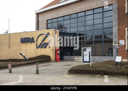 Grimbergen, Flämisch-Brabant-Region, Belgien, 19. Februar 2023, Fassade und Eingang des öffentlichen Observatoriums Mira, Europa Stockfoto