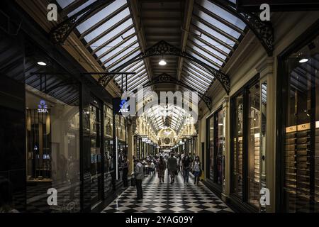 MELBOURNE, AUSTRALIEN, 5. MÄRZ 2022: Das berühmte Royal Arcade Shopping Viertel an der Bourke Street im CBD von Melbourne, Victoria, Australien, Ozeanien Stockfoto