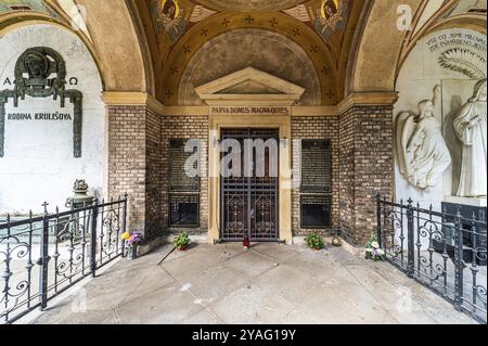 Prag, Tschechische Republik, 08 01 2020 Bogengalerie des Vysehrader Friedhofs, Europa Stockfoto