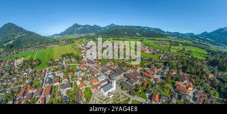 Luftaufnahme des Luftkurorts Oberaudorf im oberbayerischen Unterinntal Stockfoto